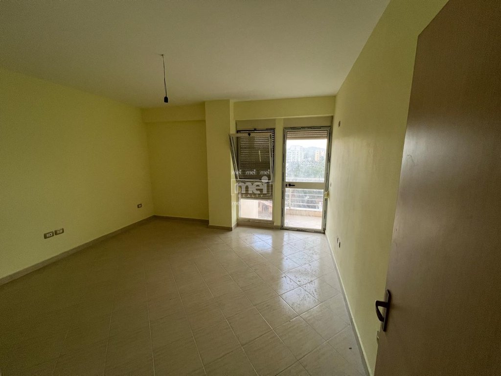 JEPET ME QIRA APARTAMENT 1+1 NE HEKURUDHA ME PAMJE NGA DETI!