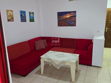 JEPET ME QIRA APARTAMENT 1+1 NE SHKEMB KAVAJE!