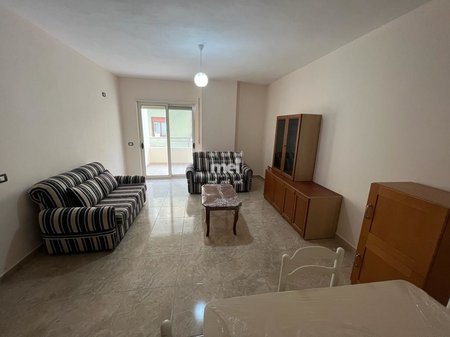 JEPET ME QIRA APARTAMENT 1+1 TEK UKD!