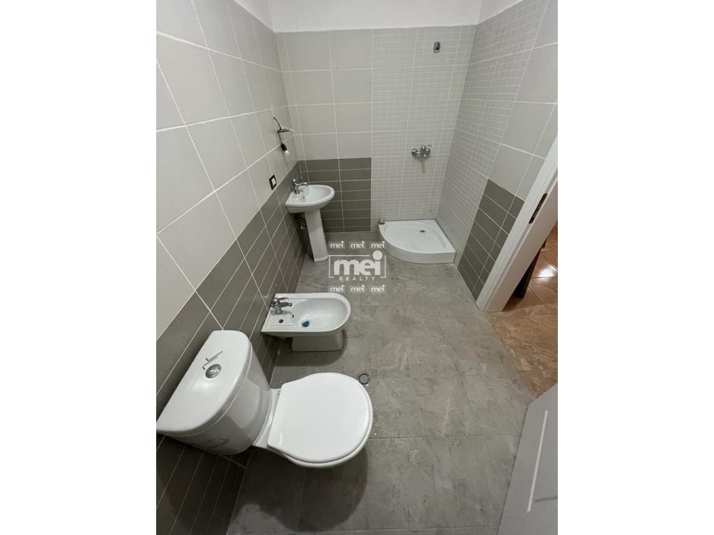 JEPET ME QIRA APARTAMENT 1+1 TEK UKD!