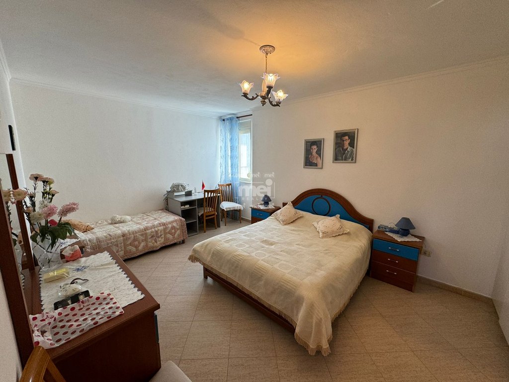 JEPET ME QIRA APARTAMENT 2+1 NE QENDER!