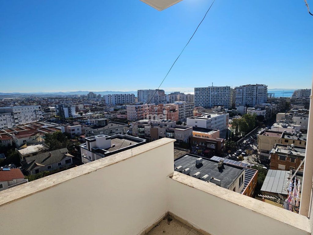 SHITET APARTAMENT 2+1+2 TEK ISH  URT!