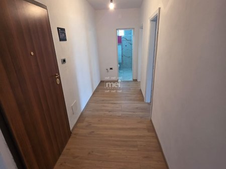 SHITET APARTAMENT 2+1+2 PRANE PALLATIT TE SPORTIT, DURRES!