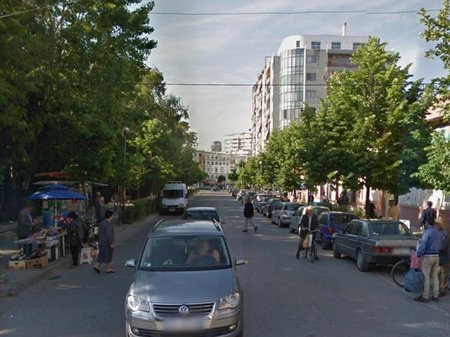 JEPET ME QIRA AMBIENT KOMERCIAL PRANE ISH PARKUT SPORTIV!