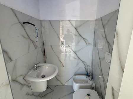 JEPET ME QIRA AMBIENT BIZNESI NE QENDER!