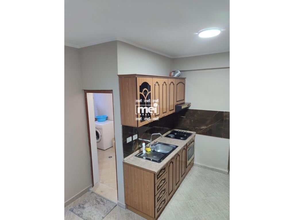 JEPET ME QIRA GARSONIERE NE ILIRIA!