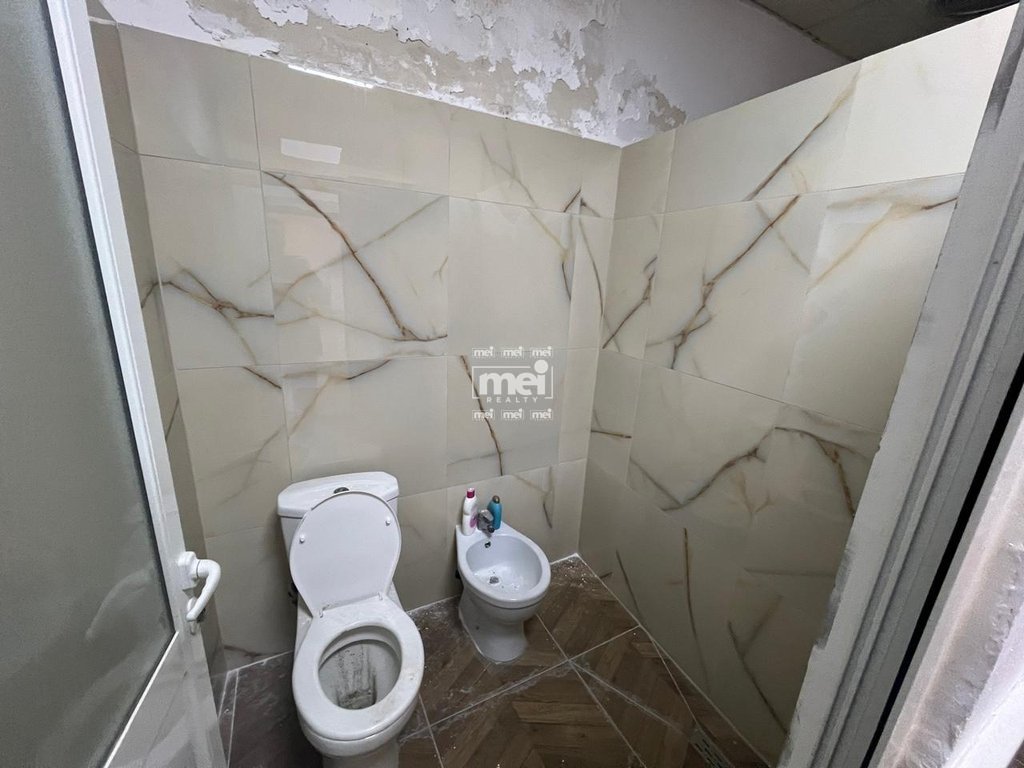 JEPET ME QIRA AMBIENT BIZNESI NE QENDER TE QYTETIT!