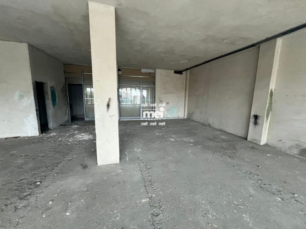 SHITET AMBIENT BIZNESI TEK VOLLGA ME PAMJE NGA DETI