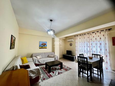 JEPET ME QIRA APARTAMENT 1+1 TEK RROTA E KUQE, PLAZH!