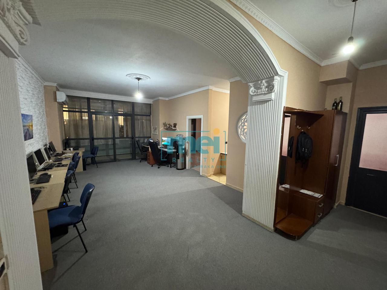 Vendesi Super Appartamento 2+1+2 ad Astir!