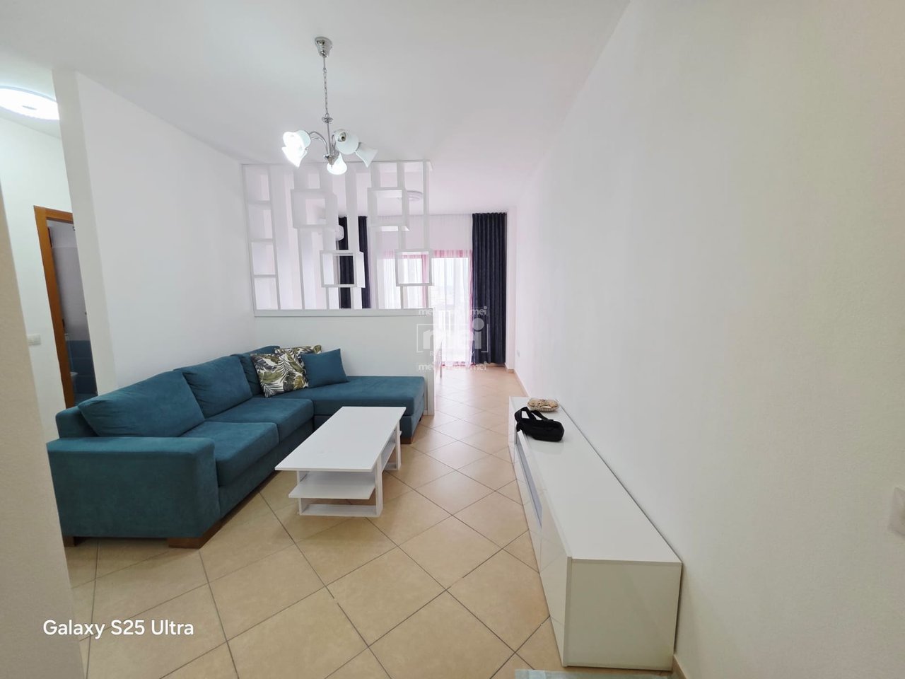 SHITET APARTAMENT 2+1 TE POSTA NE PLAZH