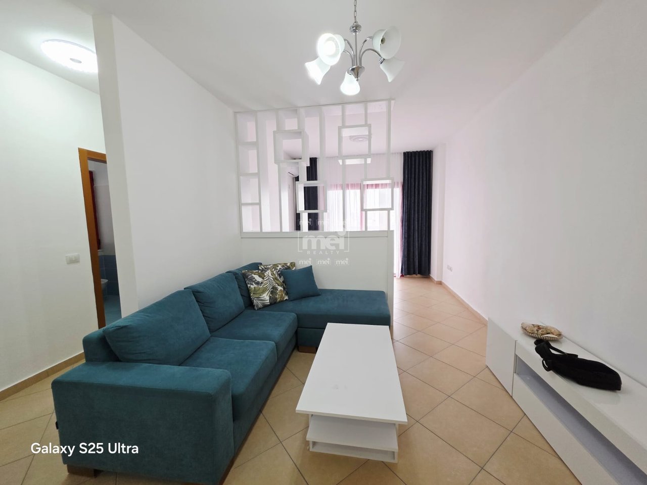 SHITET APARTAMENT 2+1 TE POSTA NE PLAZH