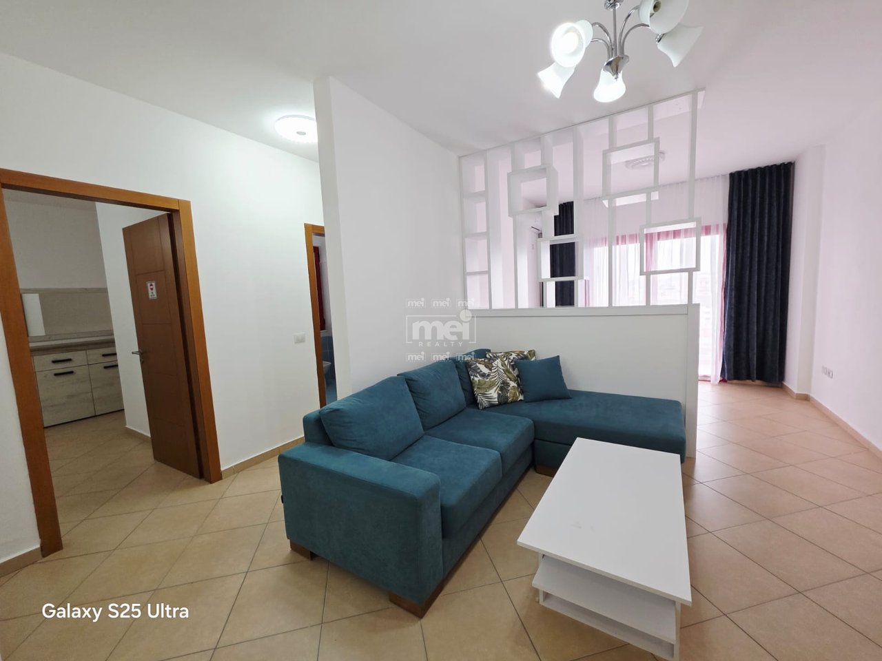 SHITET APARTAMENT 2+1 TE POSTA NE PLAZH