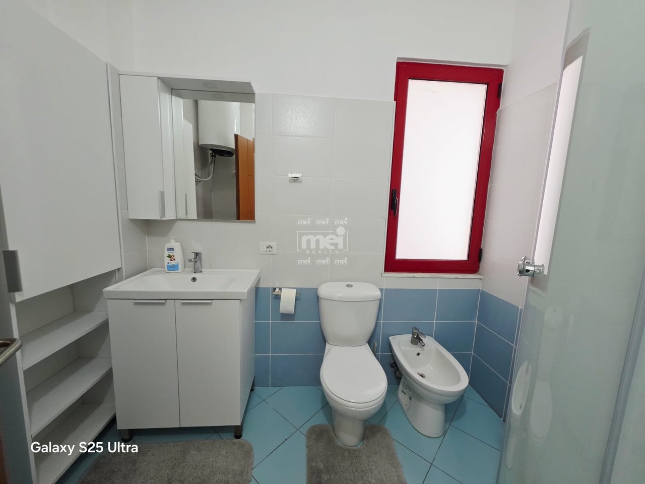 SHITET APARTAMENT 2+1 TE POSTA NE PLAZH