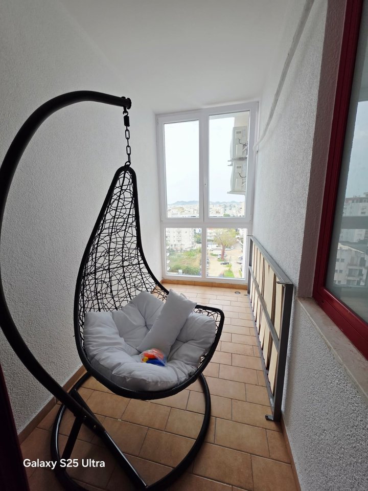 SHITET APARTAMENT 2+1 TE POSTA NE PLAZH