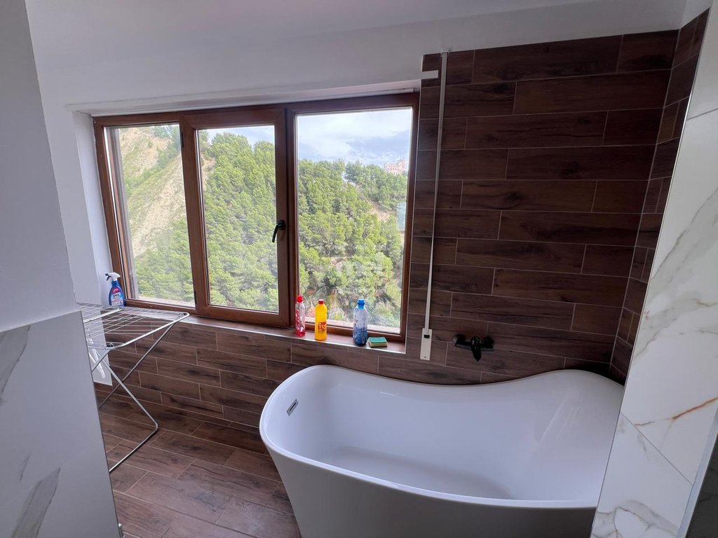 JEPET ME QIRA APARTAMENT 1+1 NE VOLLGA PAMJE NGA DETI!