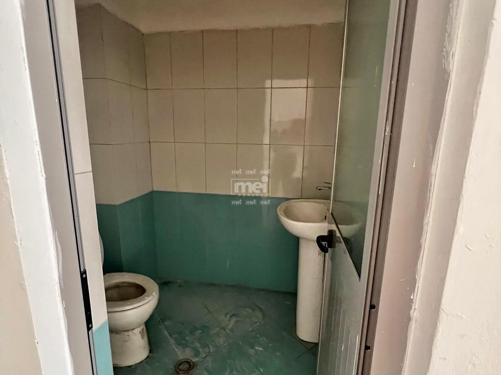 JEPET ME QIRA AMBIENT BIZNESI NE PLAZH,RROTA KUQE!