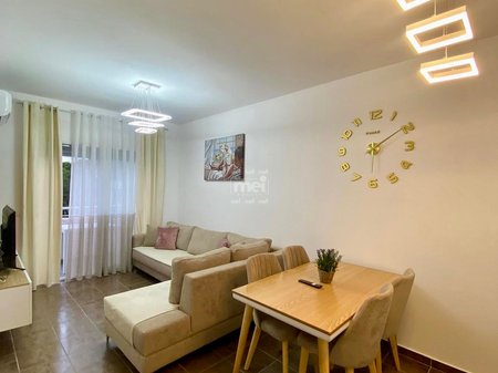 JEPET ME QIRA APARTAMENT 1+1 TEK MALI ROBIT