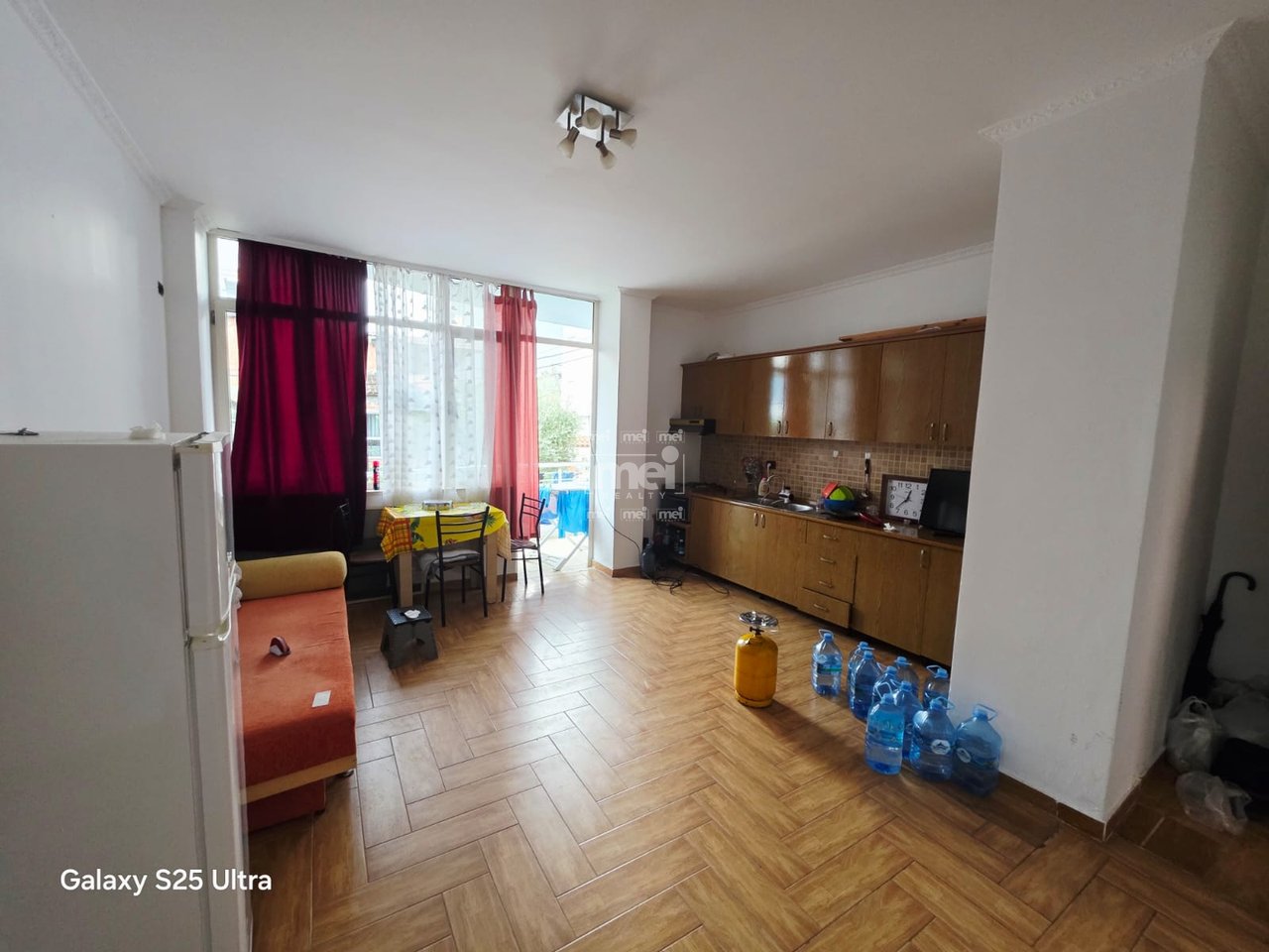 SHITET APARTAMENT 1+1 NE GOLEM