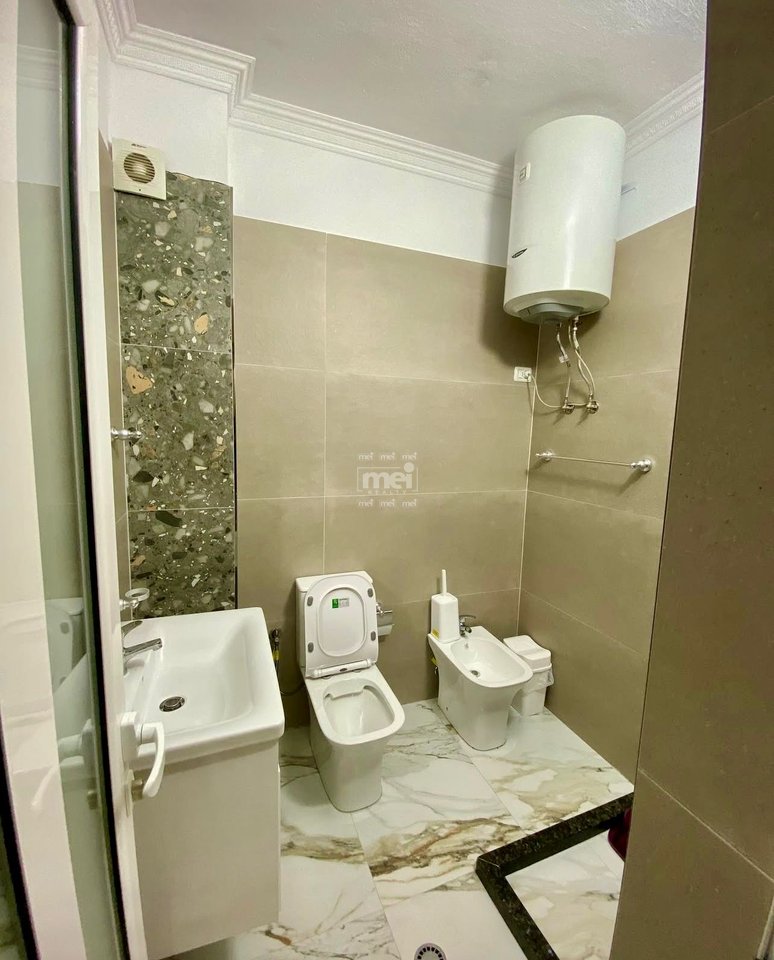 JEPET ME QIRA APARTAMENT 2+1 TEK MALI ROBIT!