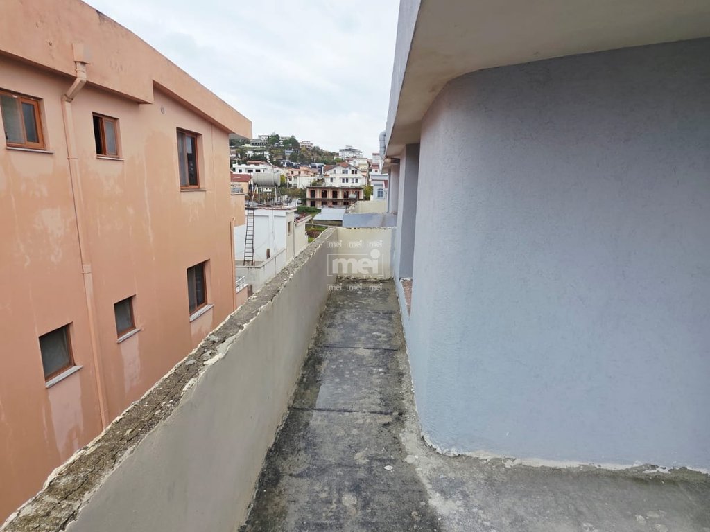 SHITET PAPAFINGO NE GOLEM