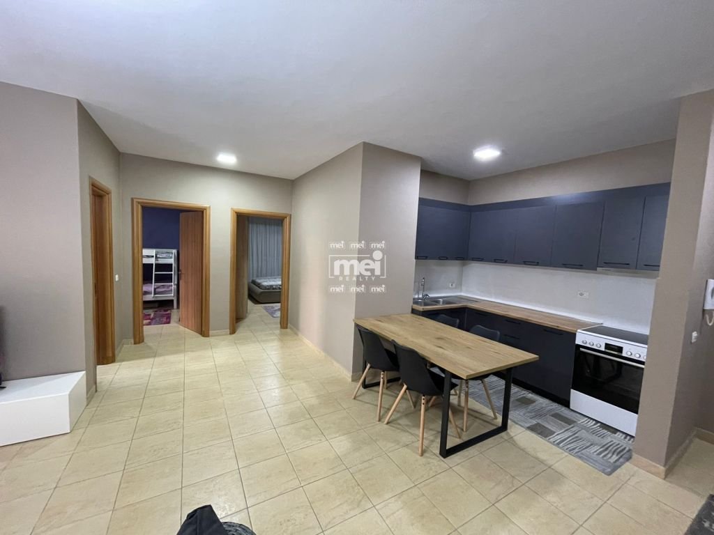 JEPET ME QIRA 2+1+2 NE VOLLGA!