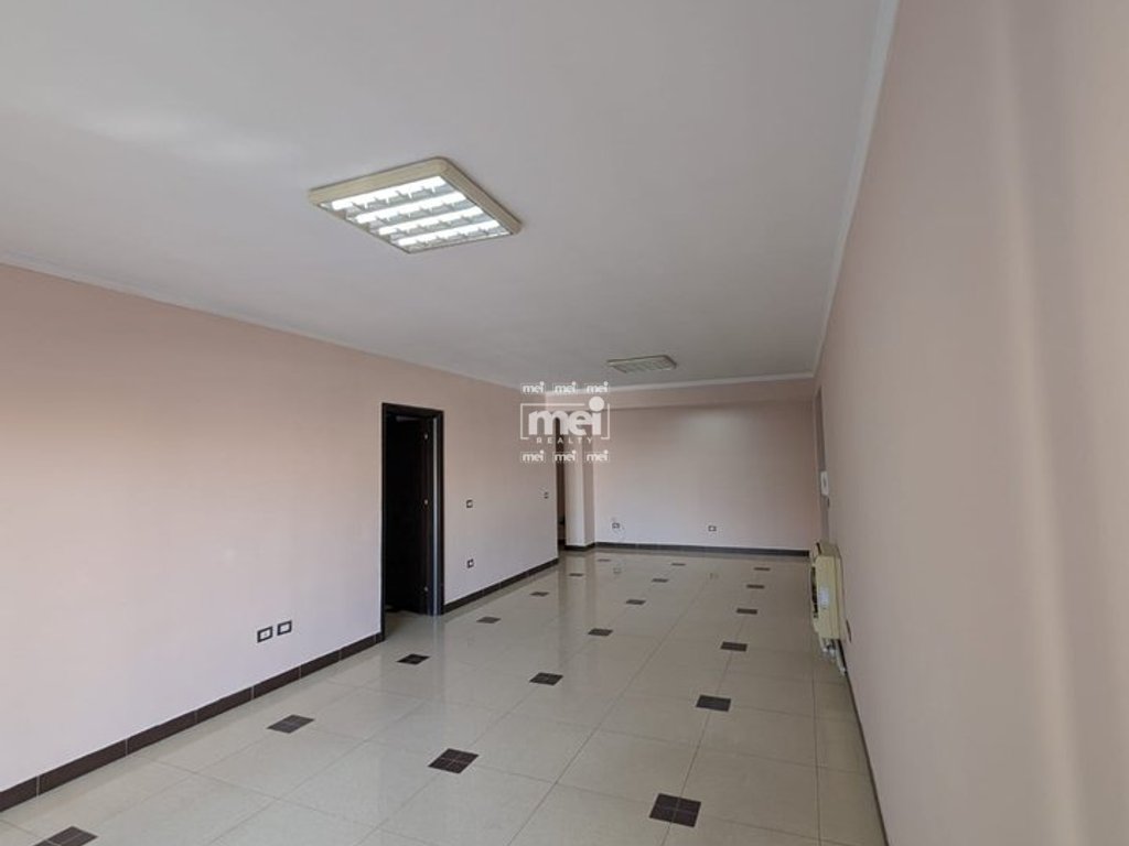 JEPET ME QIRA AMBIENT QENDER!