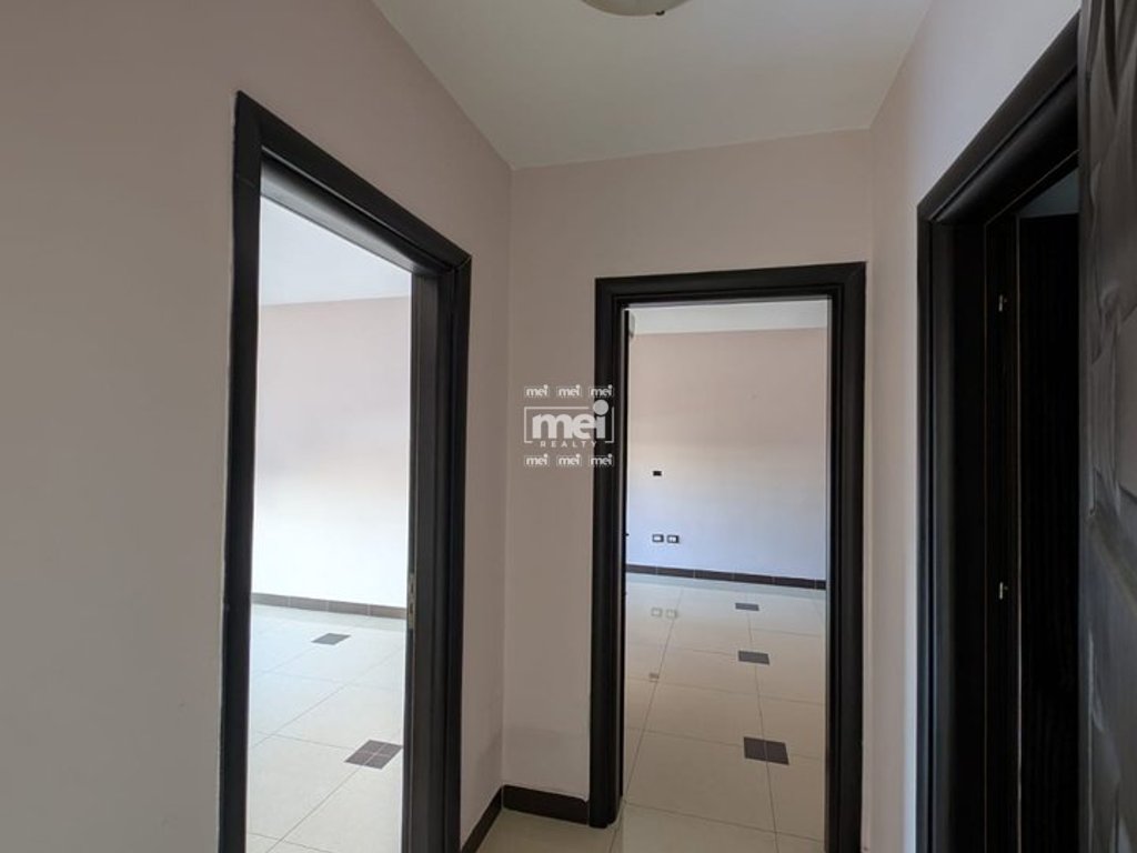 JEPET ME QIRA AMBIENT QENDER!