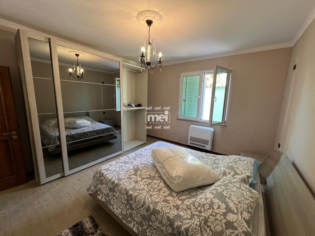 JEPET ME QIRA VIL PRANE STADIUMIT!