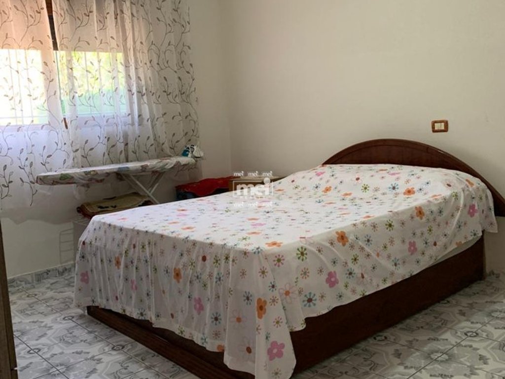 JEPET ME QIRA SHTEPI PRIVATE PRANE FUSHES SE RERES!