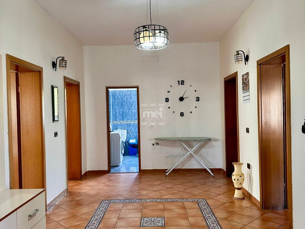 JEPET  ME QIRA APARTAMENT 2+1 TEK ISH URT!
