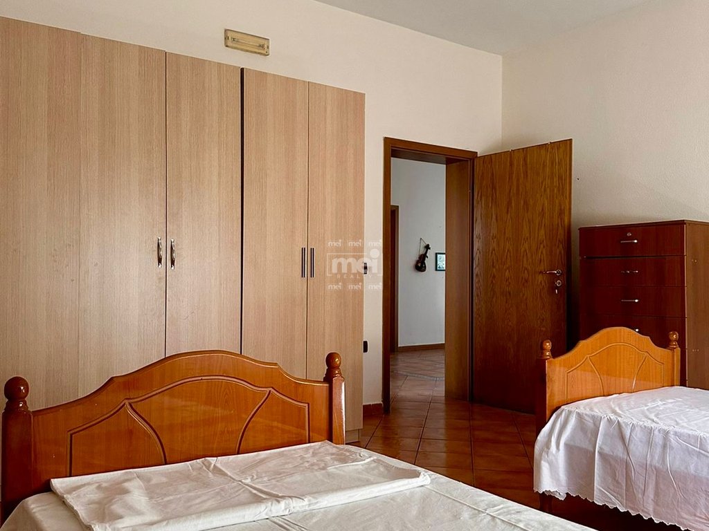 JEPET  ME QIRA APARTAMENT 2+1 TEK ISH URT!