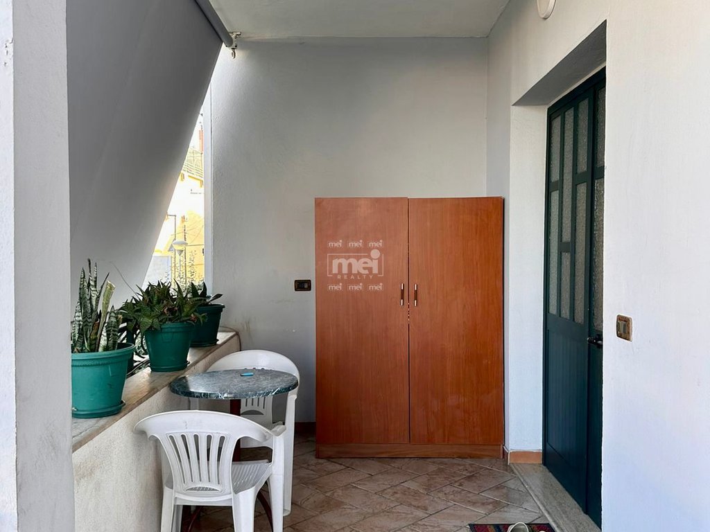 JEPET  ME QIRA APARTAMENT 2+1 TEK ISH URT!