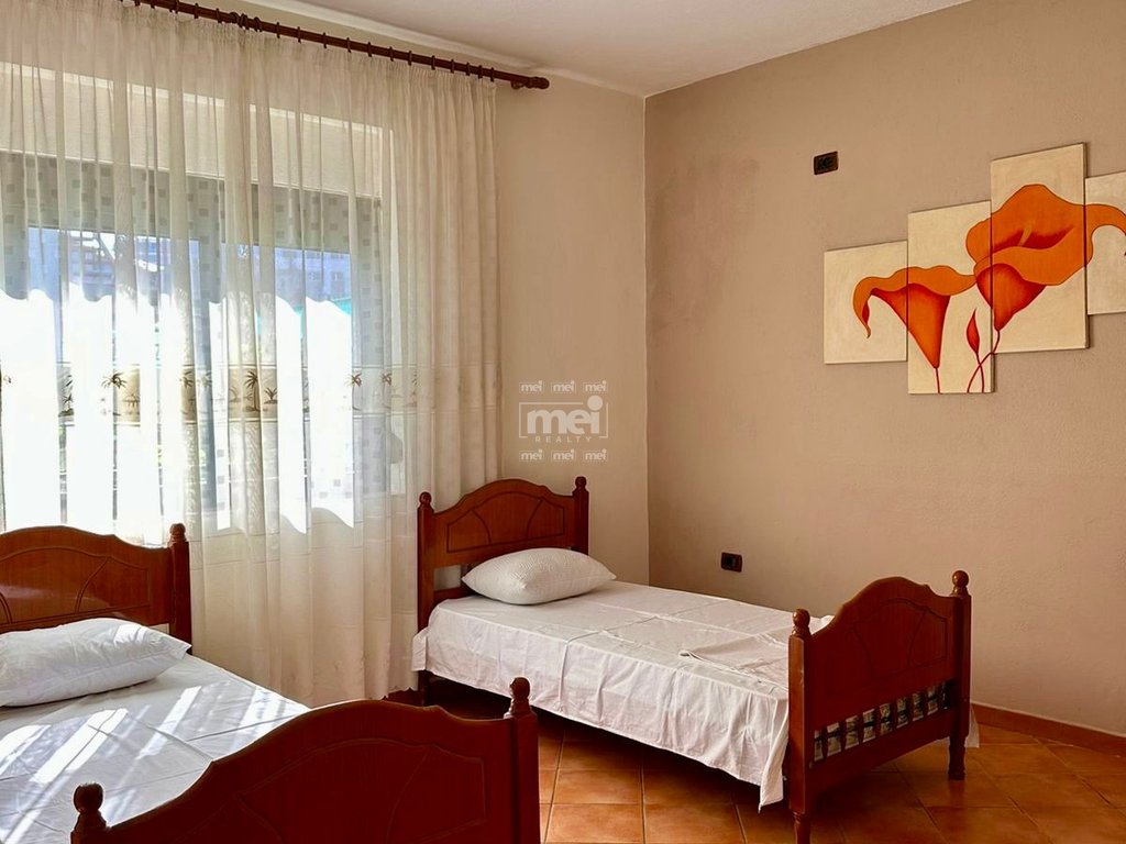 JEPET  ME QIRA APARTAMENT 2+1 TEK ISH URT!