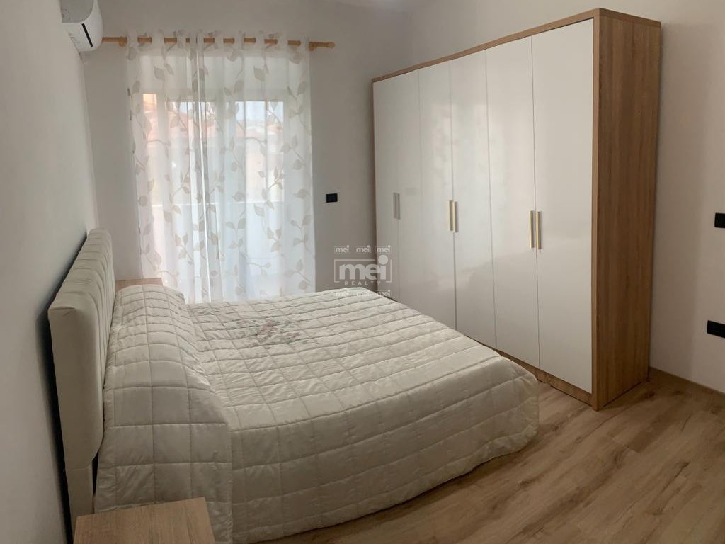 JEPET ME QIRA APARTAMENT 1+1+KUZHINE TE VECUAR NE QENDER, DURRES!
