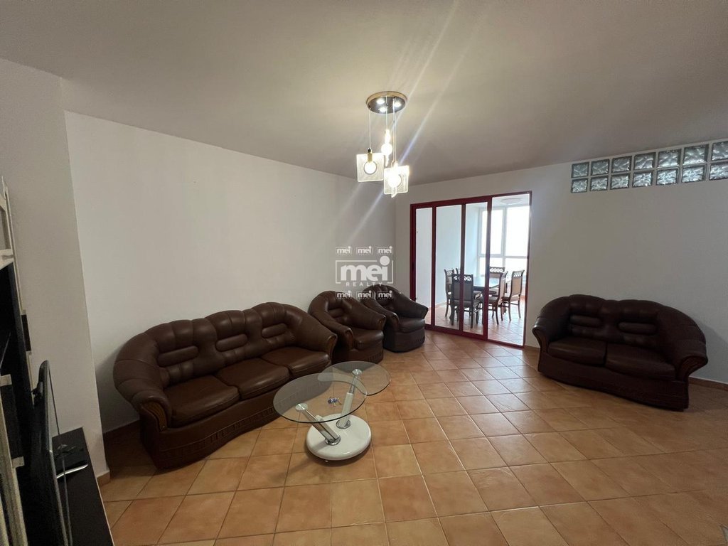 SHITET APARTAMENT 2+1 NE VOLLGA ME PAMJE NGA DETI!