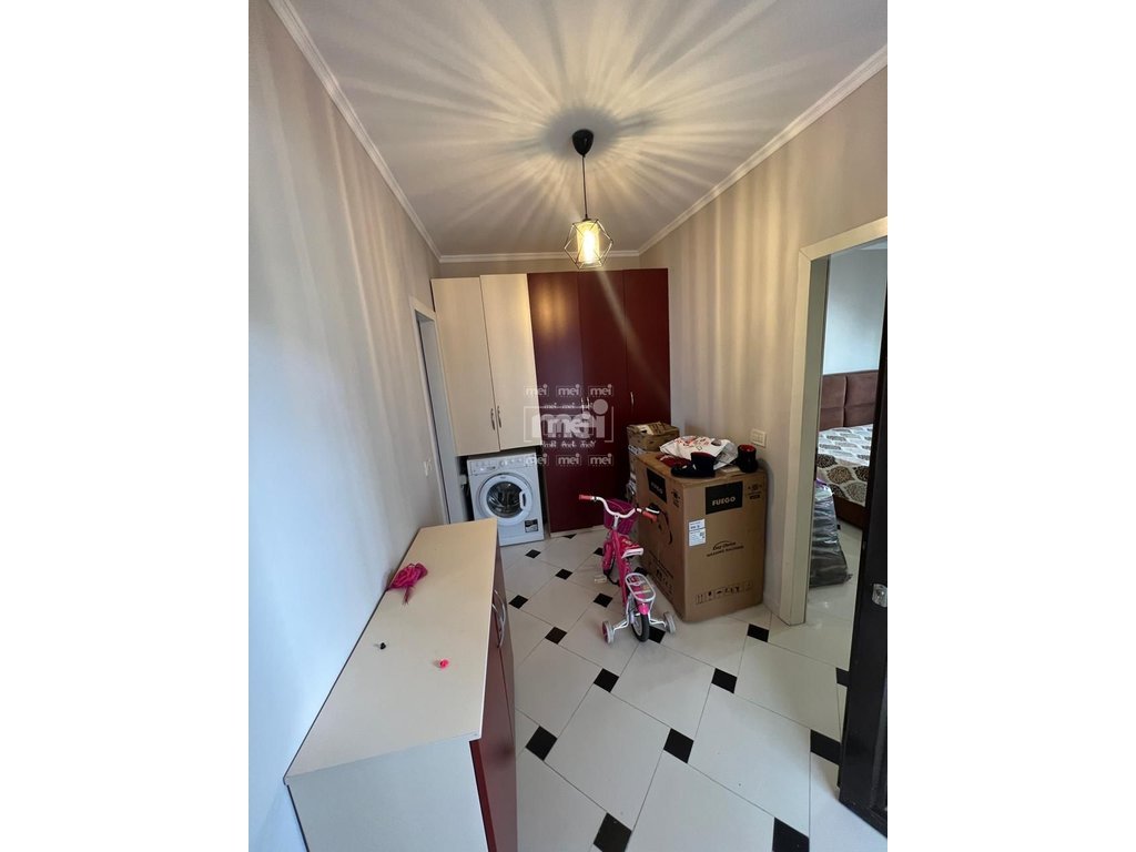 JEPET ME QIRA APARTAMENT 1+1 PRANE STADIUMIT!