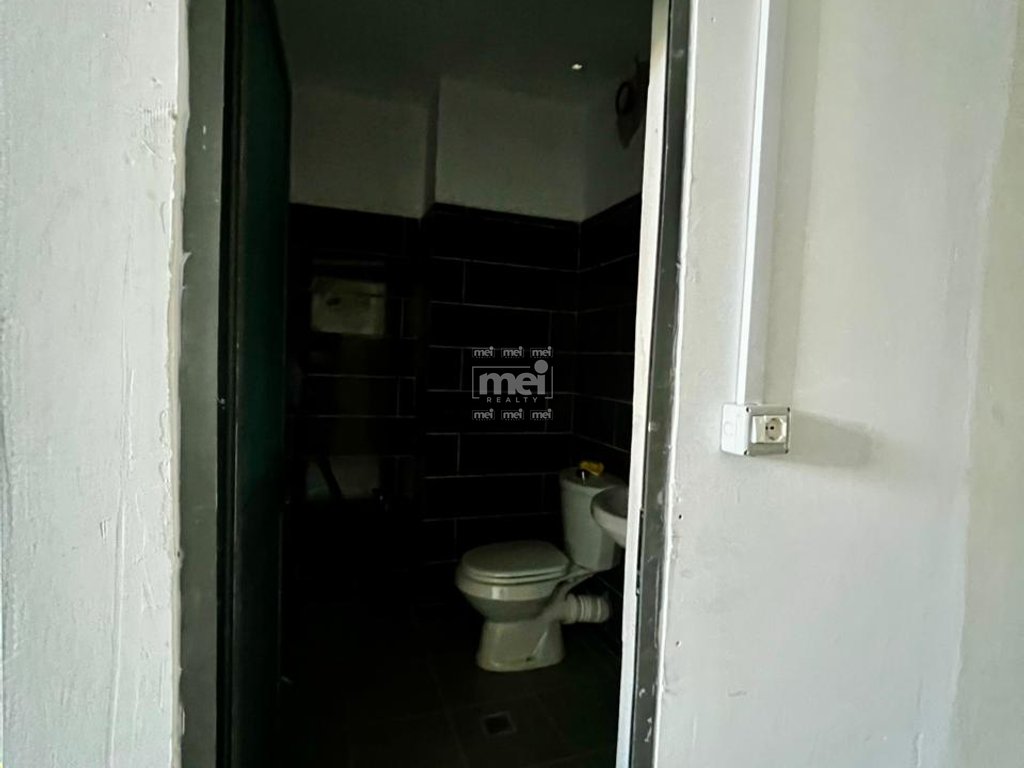 JEPET ME QIRA AMBIENT BIZNESI TEK ISH URT!