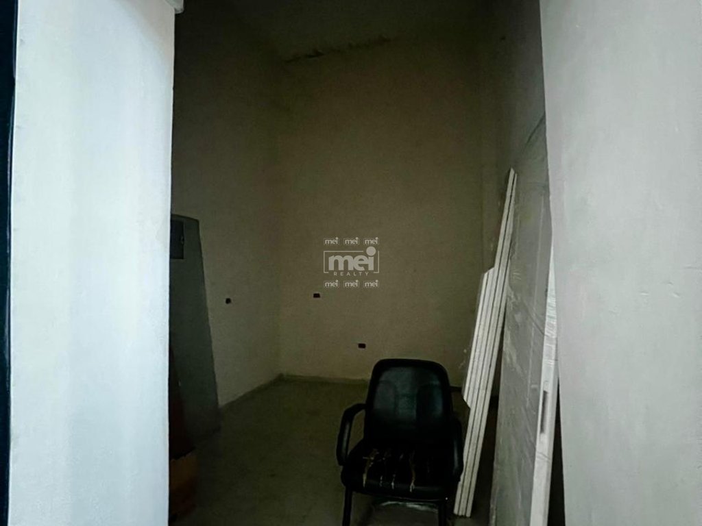 JEPET ME QIRA AMBIENT BIZNESI TEK ISH URT!