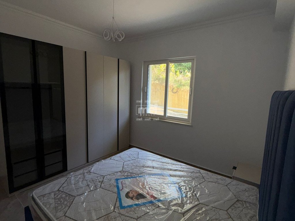 SHITET APARTAMENT 1+1 ME DEPO +VERANDE NE SHKEMB KAVAJE !