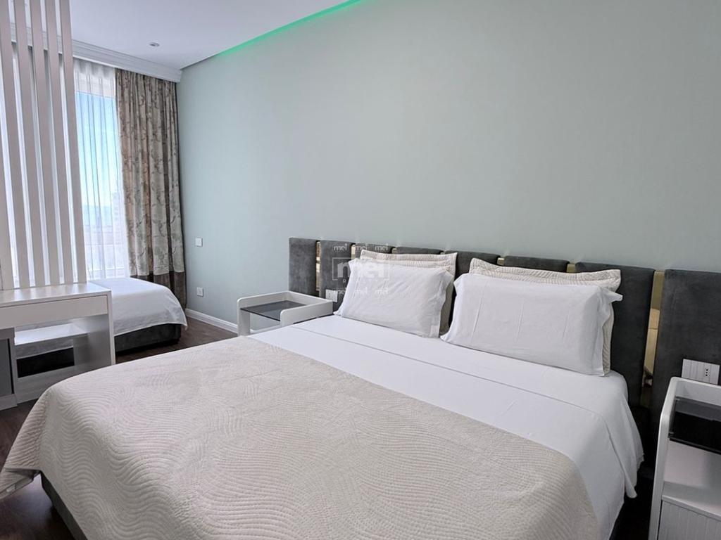 JEPET ME QIRA APARTAMENT 1+1 NE QENDER TE QYTETIT!