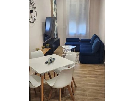JEPET ME QIRA APARTAMENT 2+1 NE QENDER