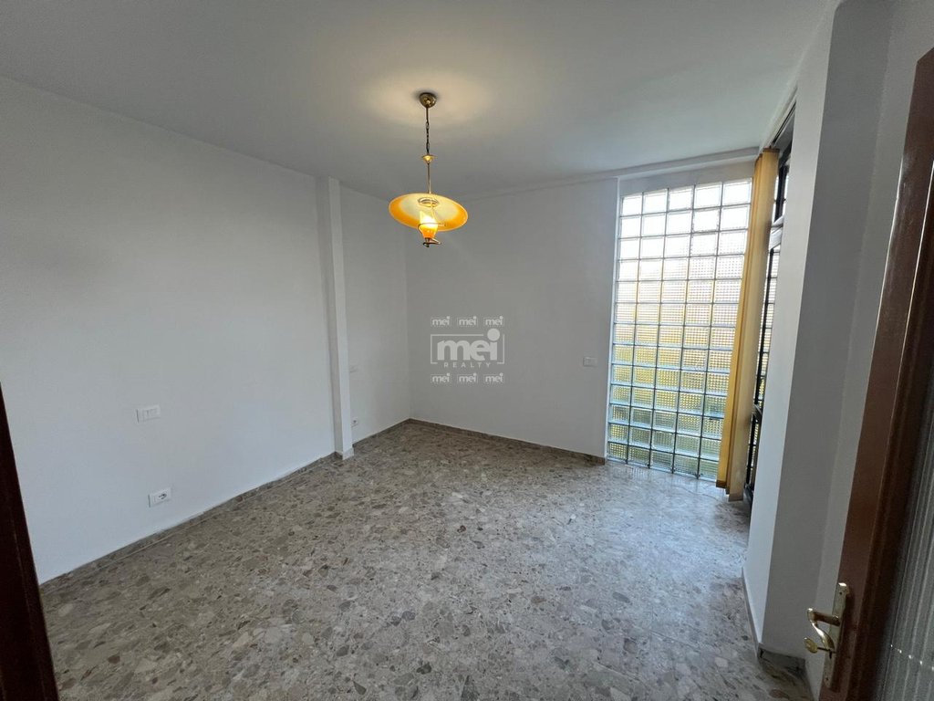 Apartament 3+1+2 Për Shitje në Plazh Iliria, Durrës !