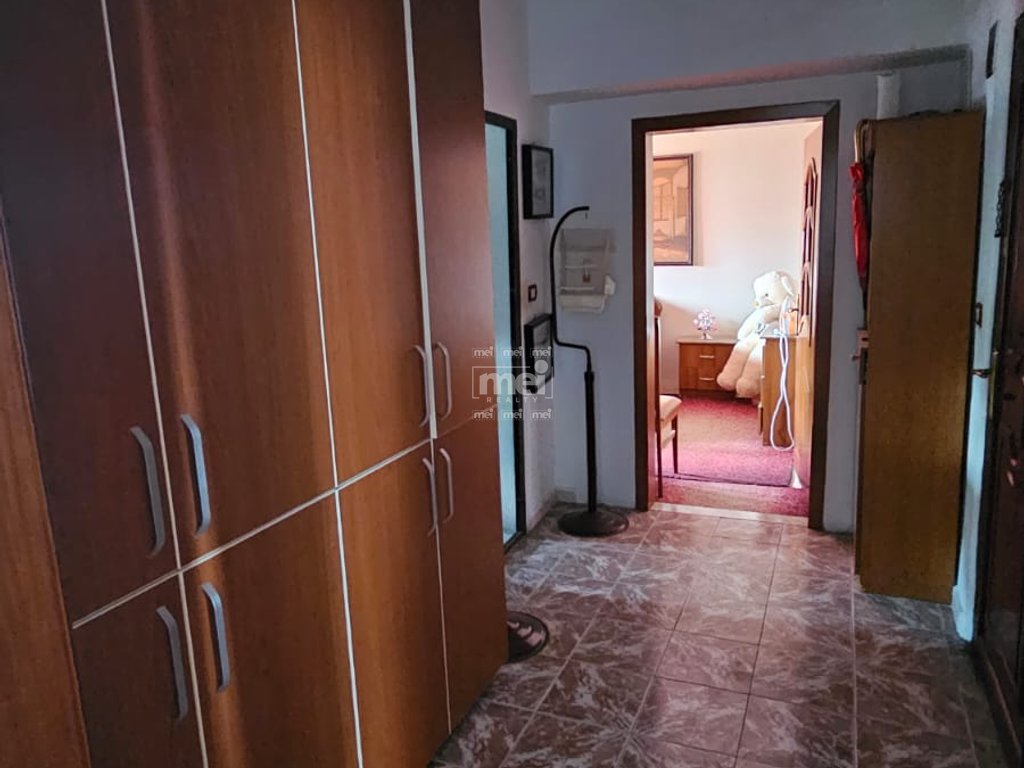 SHITET APARTAMENT 1+1 PRANE STADIUMIT!