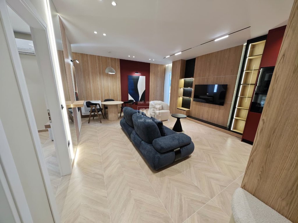 JEPET ME QIRA SUPER APARTAMENT 1+1 NE QENDER!