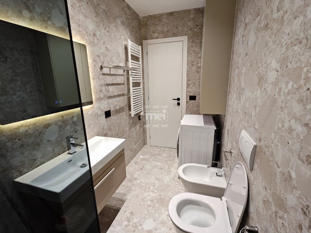 JEPET ME QIRA SUPER APARTAMENT 1+1 NE QENDER!