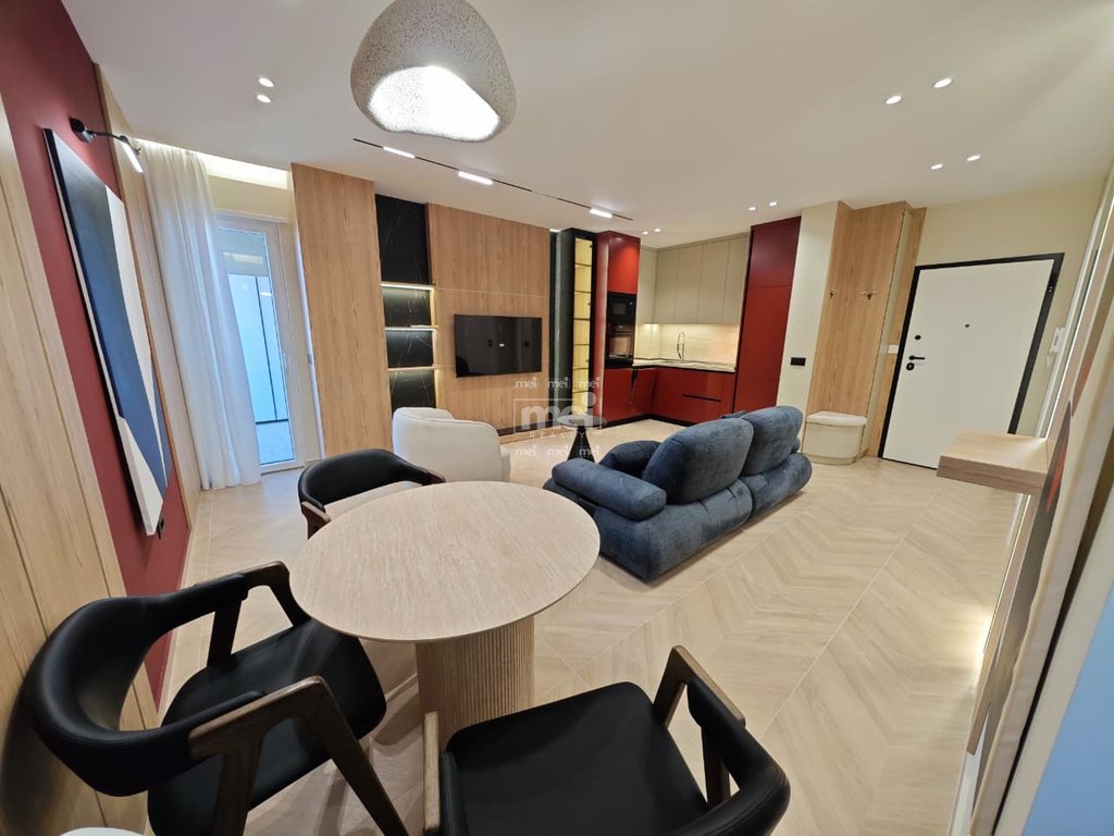 JEPET ME QIRA SUPER APARTAMENT 1+1 NE QENDER!