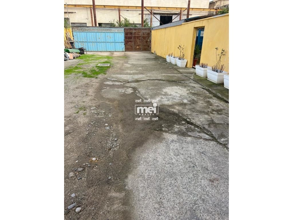 JEPET ME QIRA MAGAZINE NE SHKOZET!