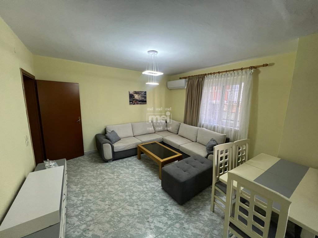 JEPET ME QIRA APARTAMENT 2+1 PRANE MUZEUMIT!