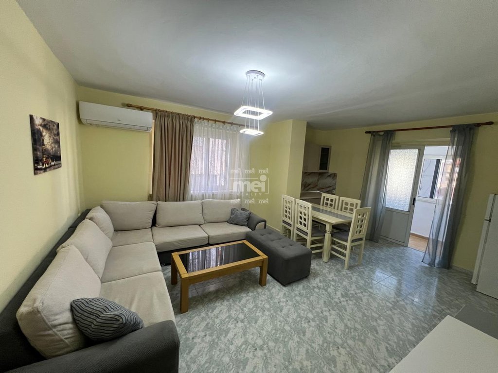 JEPET ME QIRA APARTAMENT 2+1 PRANE MUZEUMIT!